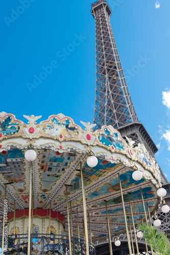 Eiffel Tower and French carousel © kamira