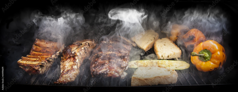 Barbecue with meat and vegetables - obrazy, fototapety, plakaty 