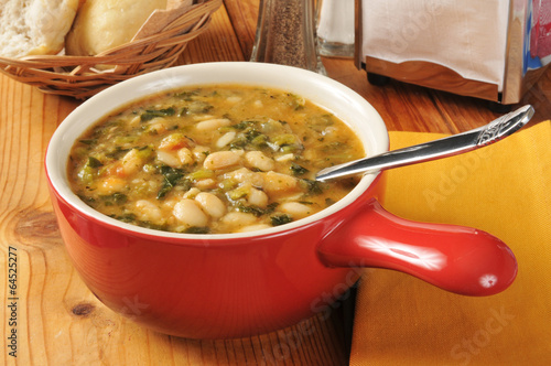 Obraz na plátne Kale and white bean soup
