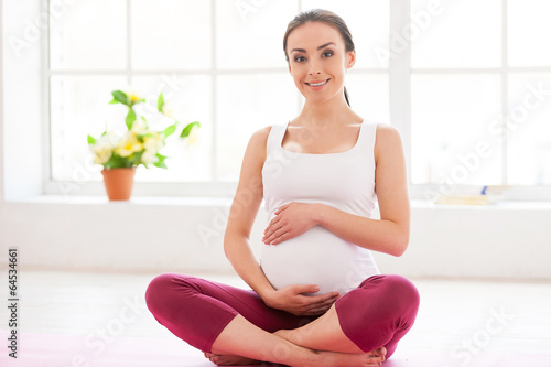 Free Download Keeping calm for her unborn baby. - GFXLoad