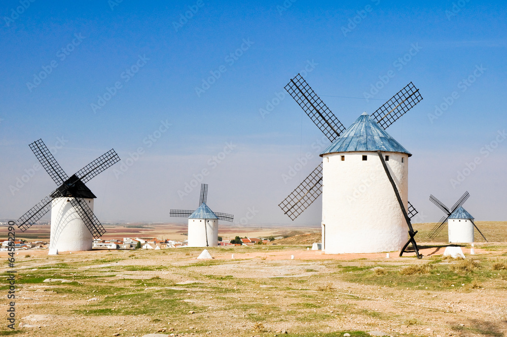 Fototapeta premium Windmills in Campo de Criptana (Spain)