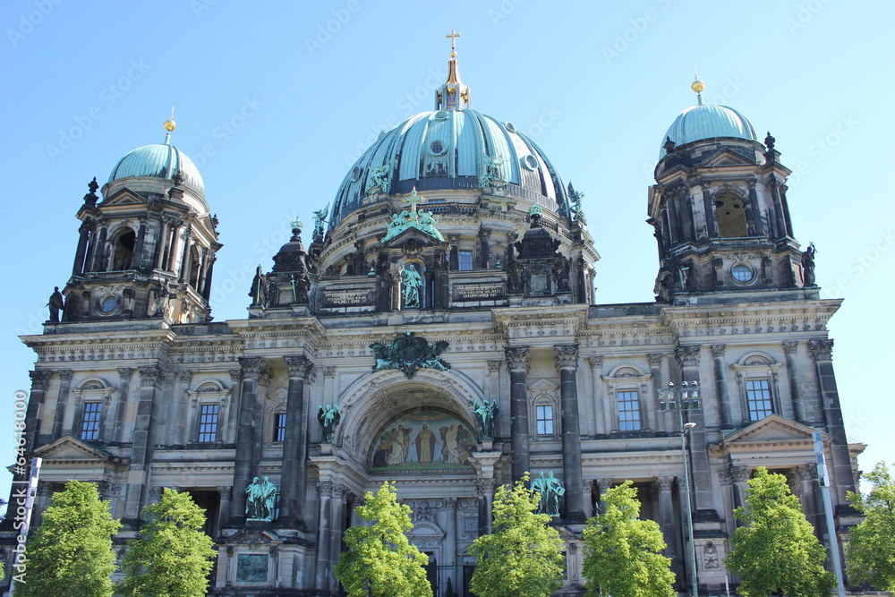 Der Berliner Dom auf der Spreeinsel in Deutschland