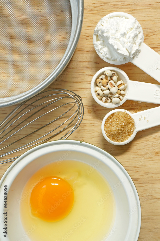 Millet, flour, eggs, sugar, to make a cake Millet, flour, eggs, sugar, to make a cake