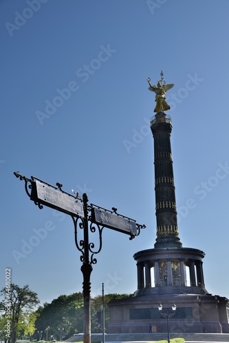 Siegessäule in Berlin photo