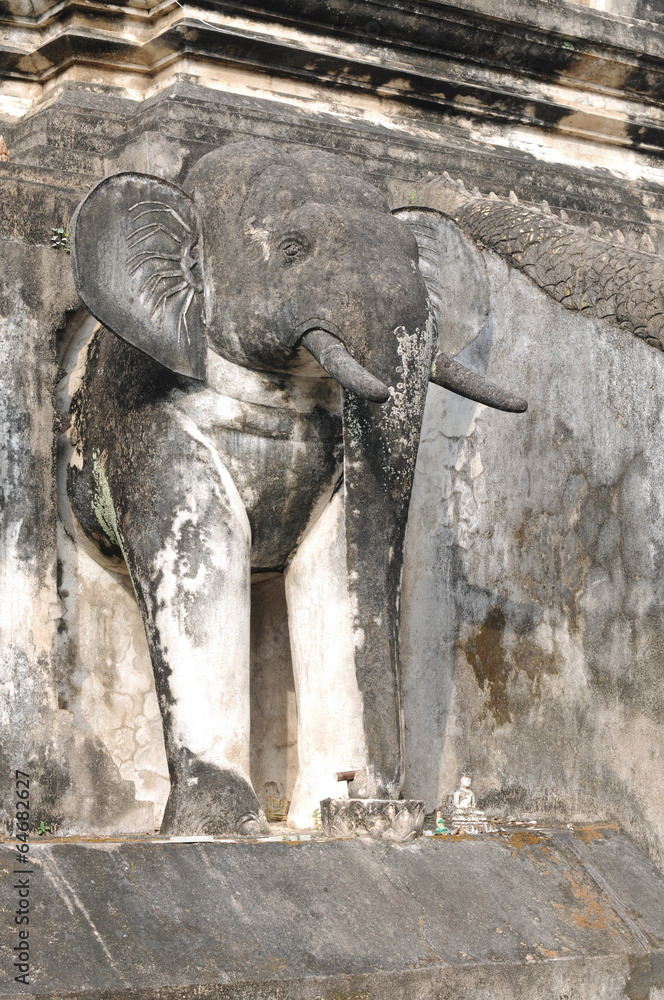 Fototapeta premium Elephant statue,wat Chiang Man, Chiang Mai,Thailand