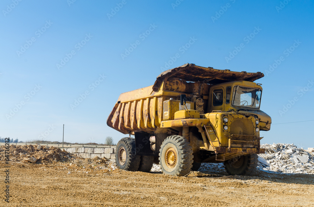 Obraz premium Oldtimer LKW Kipper