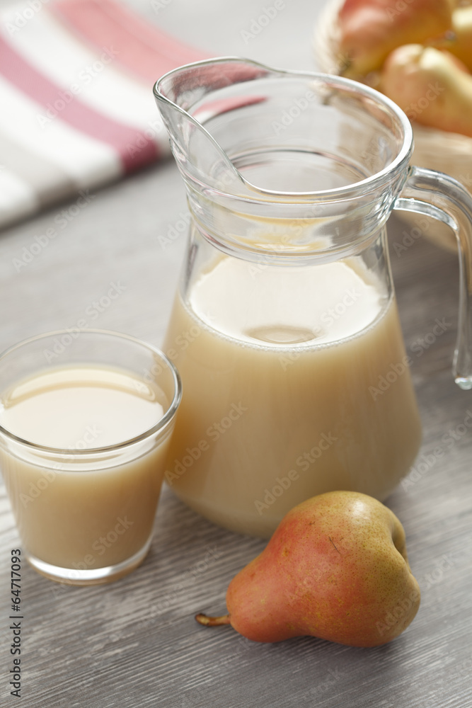 Fresh pear juice Fresh pear juice