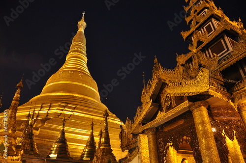 Shwedagon Pagoda yangon