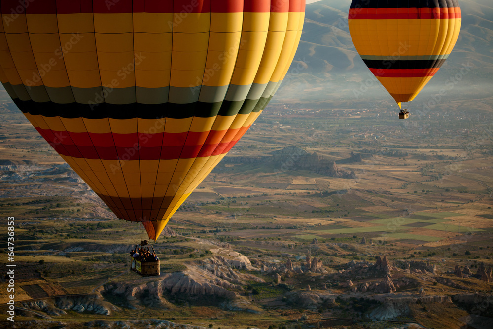 Obraz premium Hot Air Balloons Over Cappadocia, Turkey