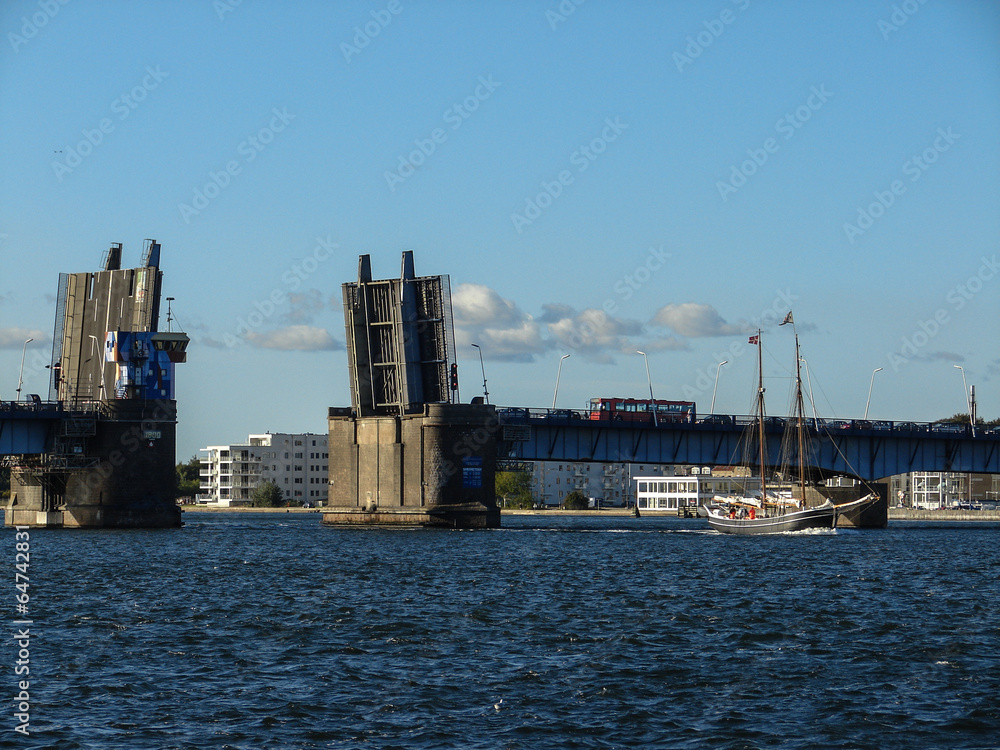 Naklejka premium pont mobile