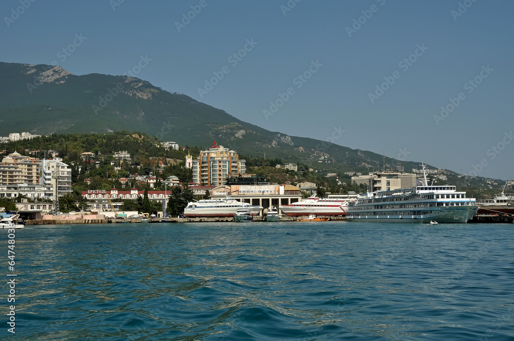 the port of Yalta