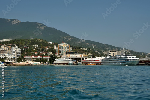 the port of Yalta © graphfoto