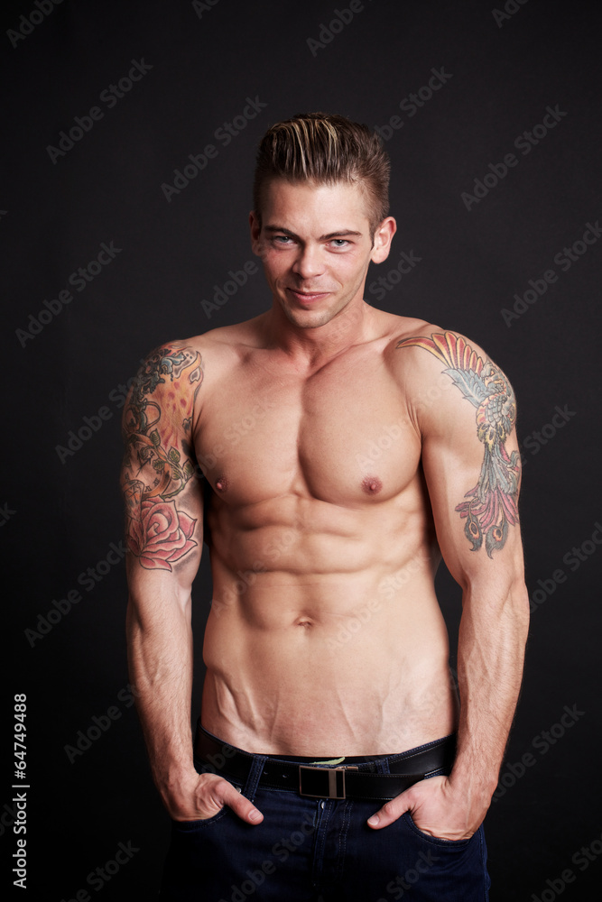 Naklejka premium muscular male model