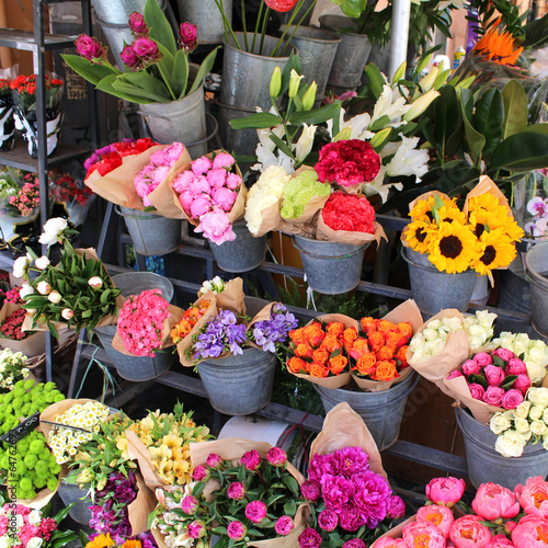 Fleuriste - Flowers shop #64762693