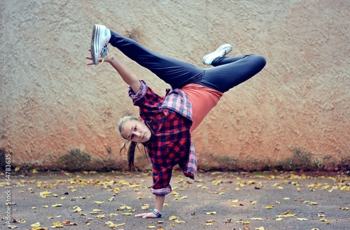 Breakdance girl on the street