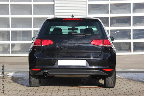 Auto von hinten mit Kennzeichen