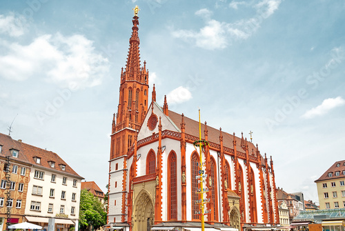 Die gotische Marienkapelle am Marktplatz von W  rzburg