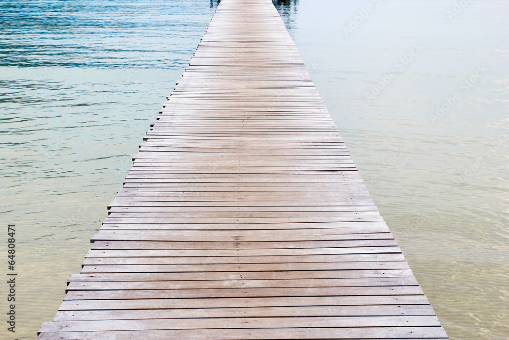 Obraz premium Wooden jetty