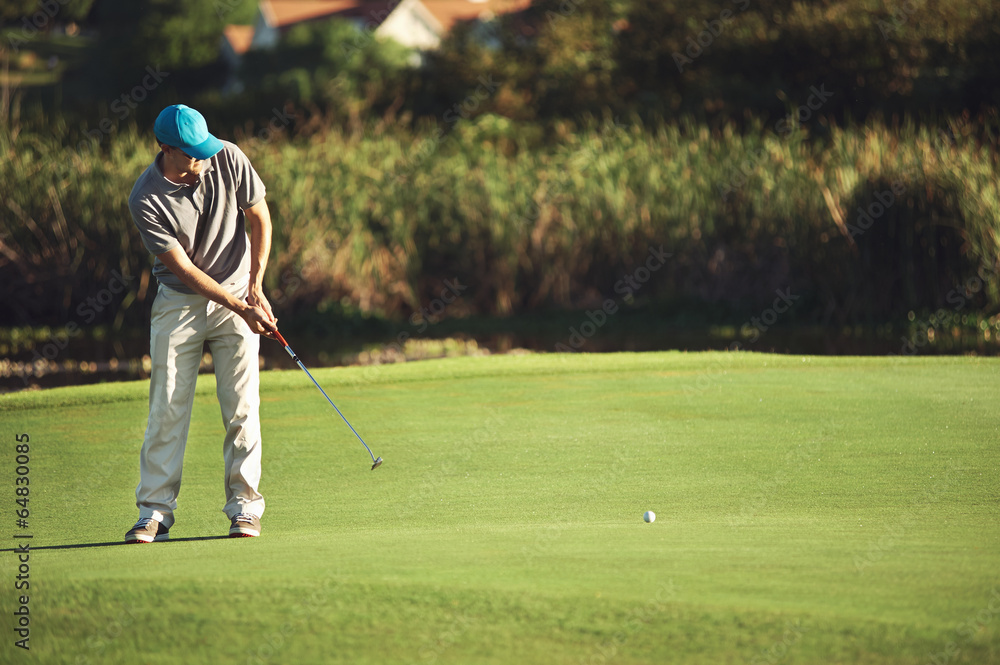 Obraz premium golf putt green