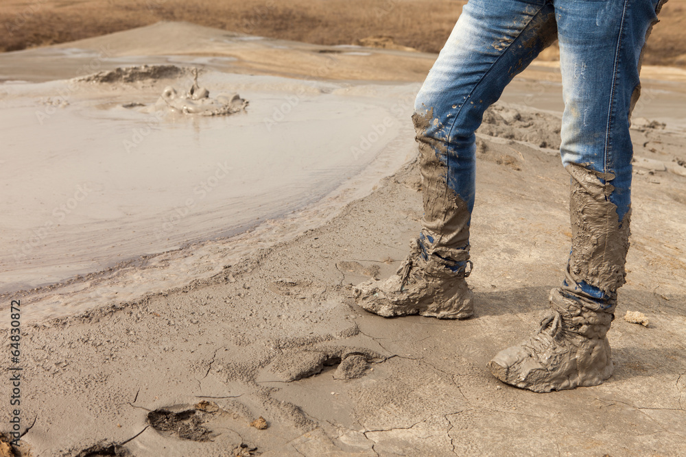 Mud sales hiking boots