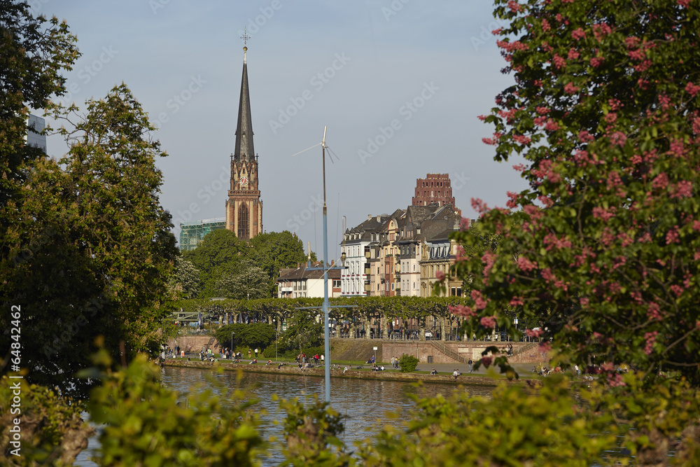 Fototapeta premium Frankfurt - Dreikönigskirche