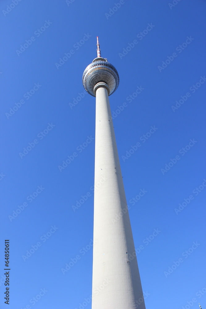 Der Fernsehturm am Alexanderplatz in Berlin Mitte Der Fernsehturm am Alexanderplatz in Berlin Mitte