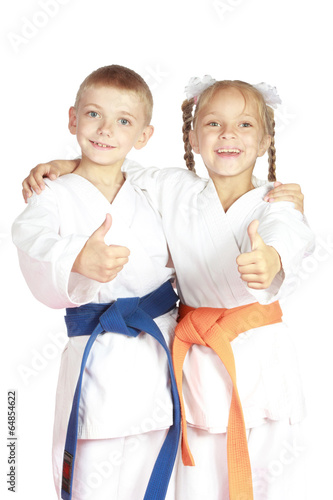 In karategi athletes show thumb super
