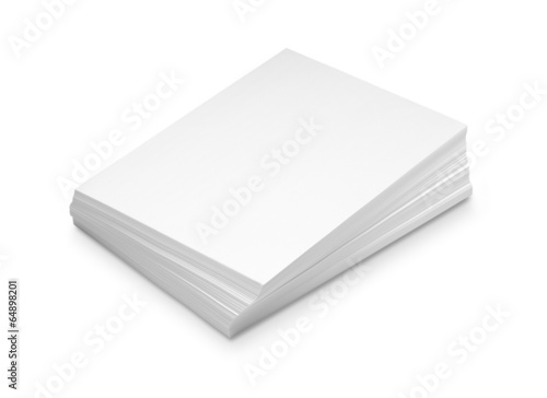Стопка белых книг. Stack white. Большая стопка бумаг. Стопка белых полотенец на белом фоне. Стопка бумаги а4 на столе.
