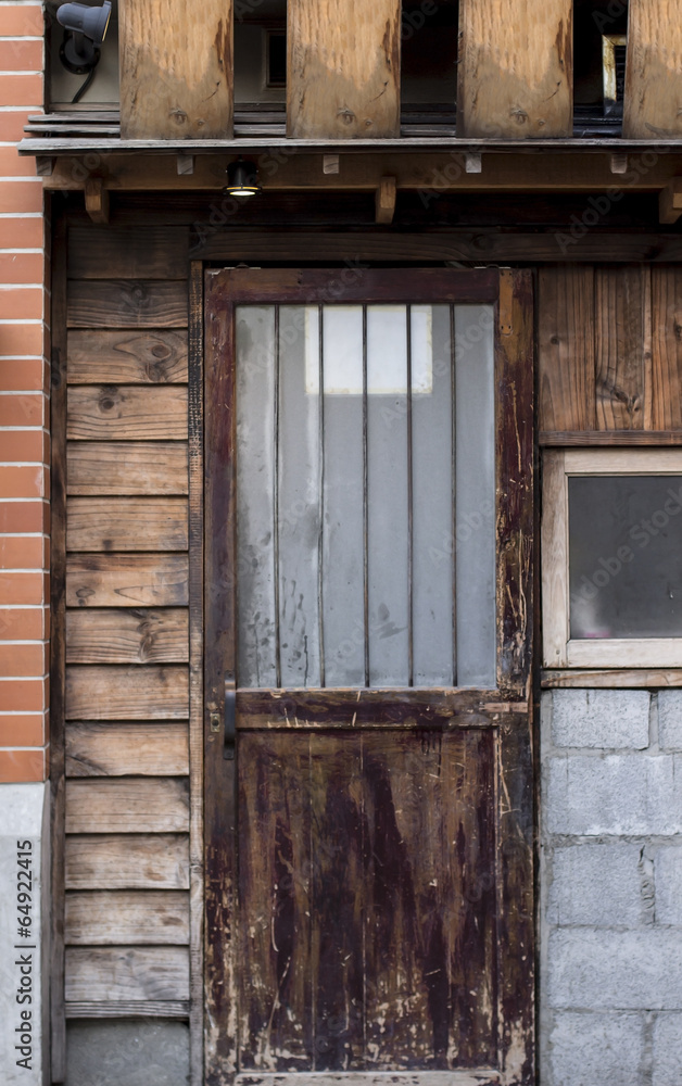 door door