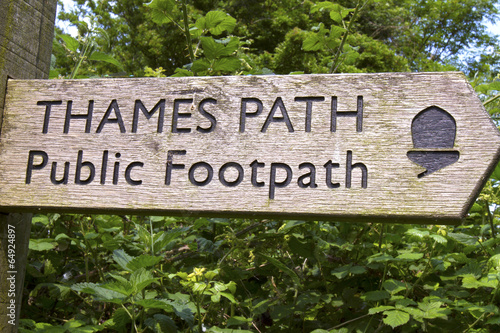 Thames Path Marker © karenfoleyphoto
