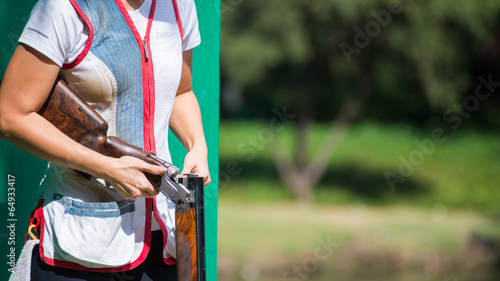 skeet clay shooter reloading shotgun shell