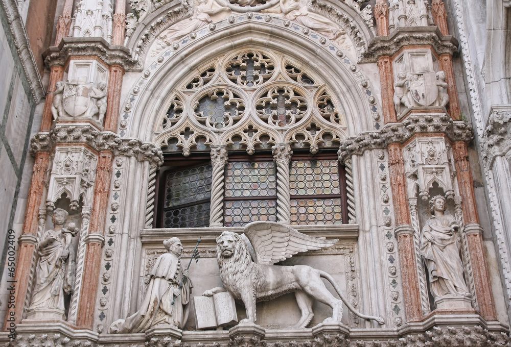 Close up of Doge Palace (Venice, Italy)