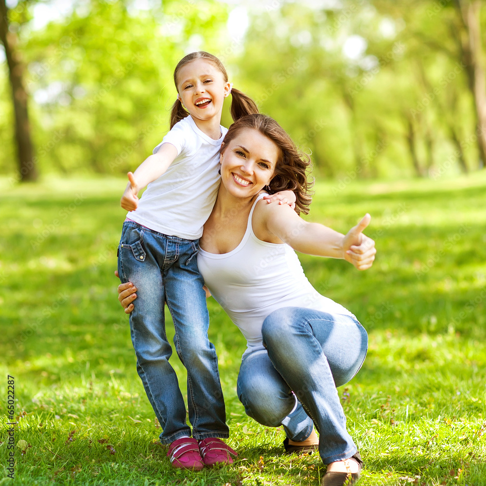 Fototapeta premium Mother and daughter enjoy the early spring. Mother day.