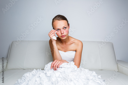 Obraz na płótnie Sad bride crying