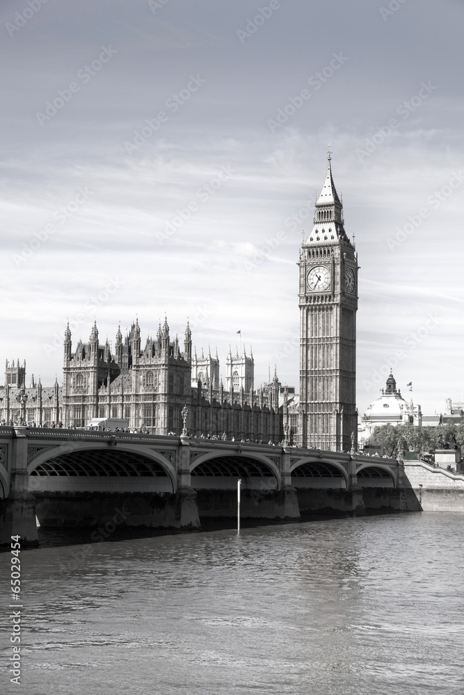 Fototapeta premium Big Ben and Houses of parliament on the river Thames