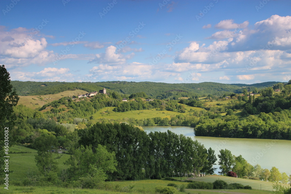 Le lac du Causse.(Corrèze)