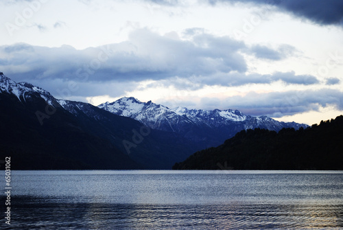 Atardecer en el lago, Patagonia Argentina