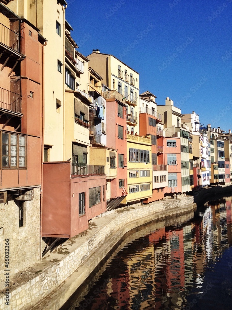 Girona river colors