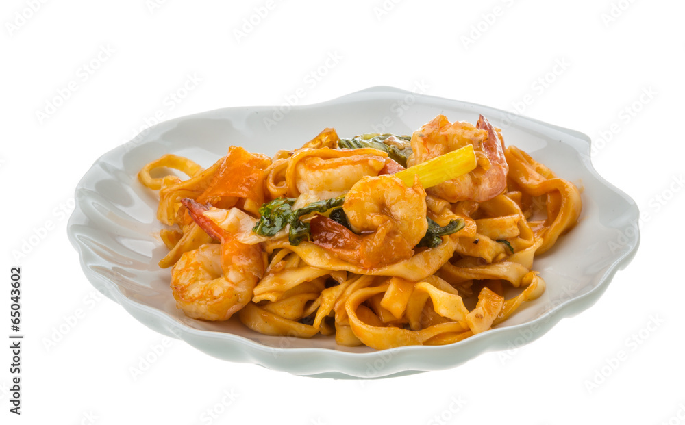 Fried noodles with shrimps