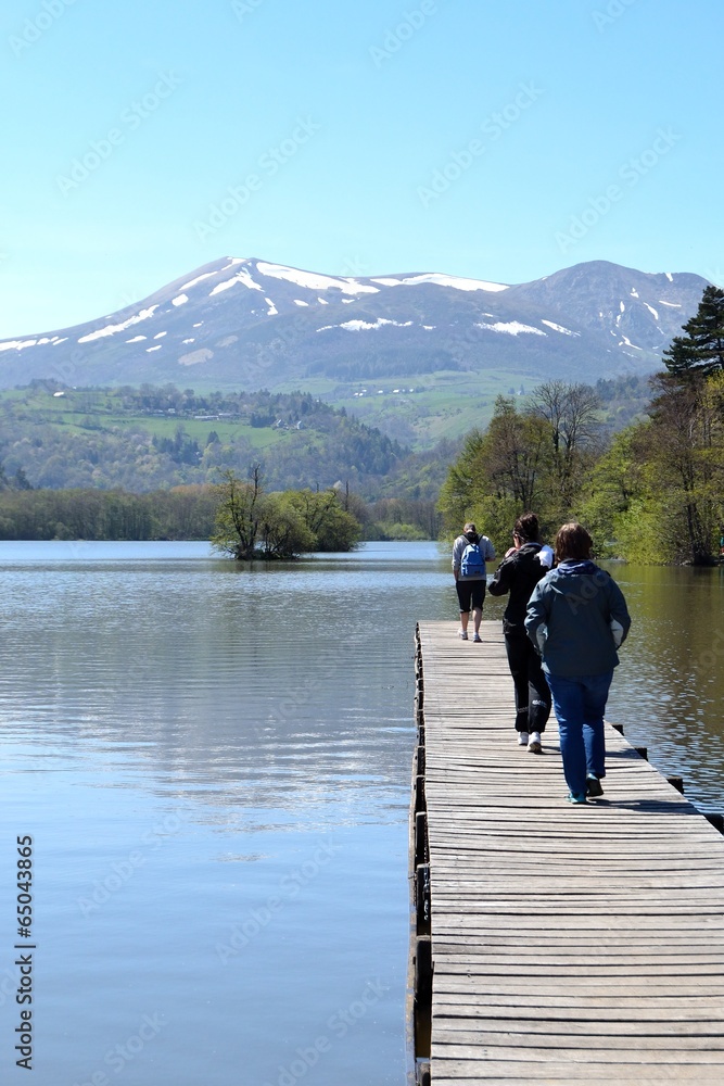 Lac Chambon sur fond de Sancy Lac Chambon sur fond de Sancy