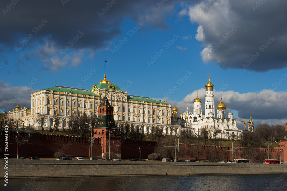 The Grand Kremlin Palace and Ivan the Great Bell Tower, waterfro