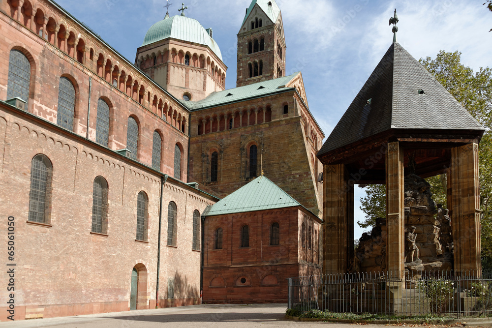 Am Kaiserdom zu Speyer