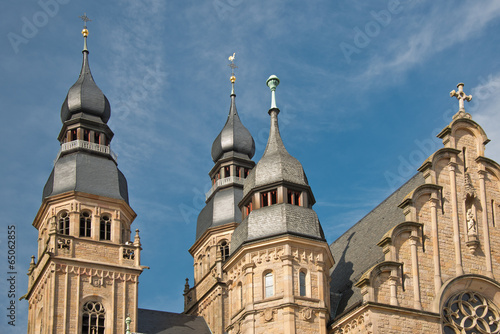 Türme der Gedächtniskirche in Speyer