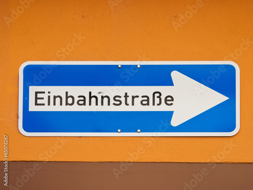 one way sign (1)
