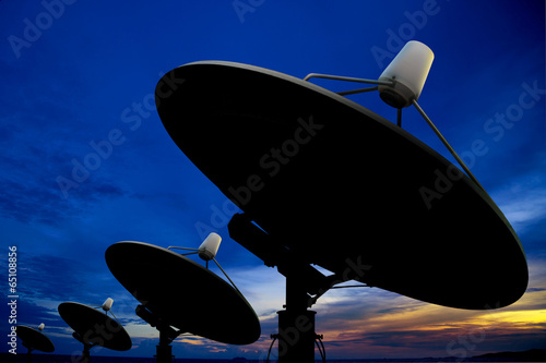 Fototapeta Naklejka Na Ścianę i Meble -  Satellite antenna in twilight
