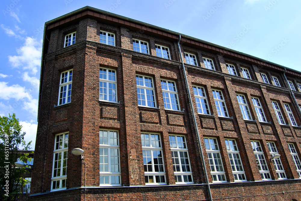 Fototapeta premium Solingen NRW Altbau Fassade Fabrik