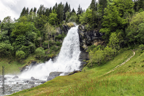 Steinsdalsfossen