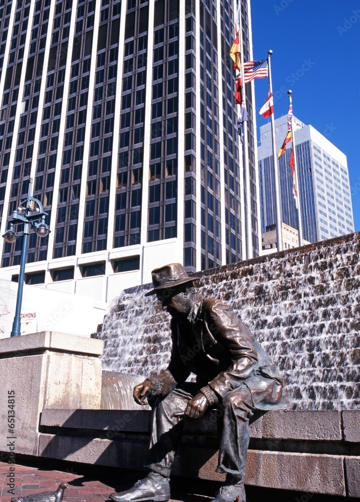 Statue and skyscrapers, Atlanta, USA © Arena Photo UK Statue and skyscrapers, Atlanta, USA © Arena Photo UK