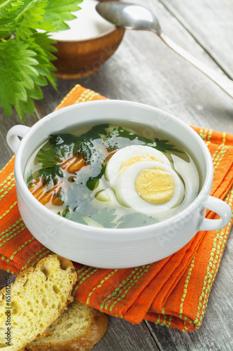 Nettle soup with egg
