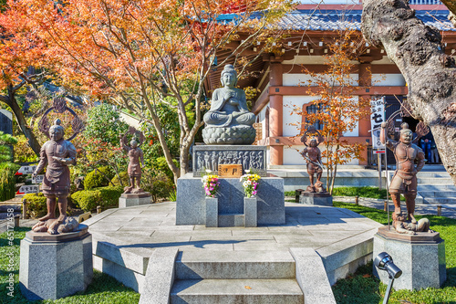 Buddha with the four Guardians at Hasedera Temple in Kamakura